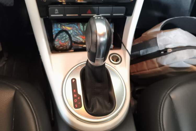 Used Volkswagen Beetle 2017 180TSI Yile Edition Gear Lever