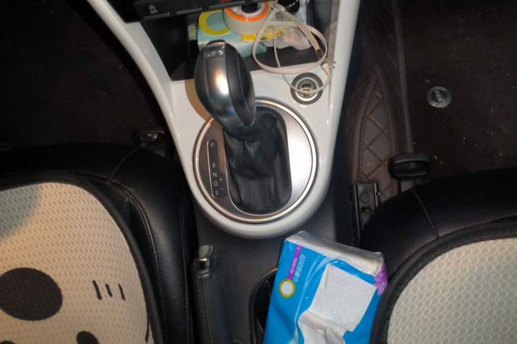 Used Volkswagen Beetle 2017 180TSI Yile Edition Gear Lever