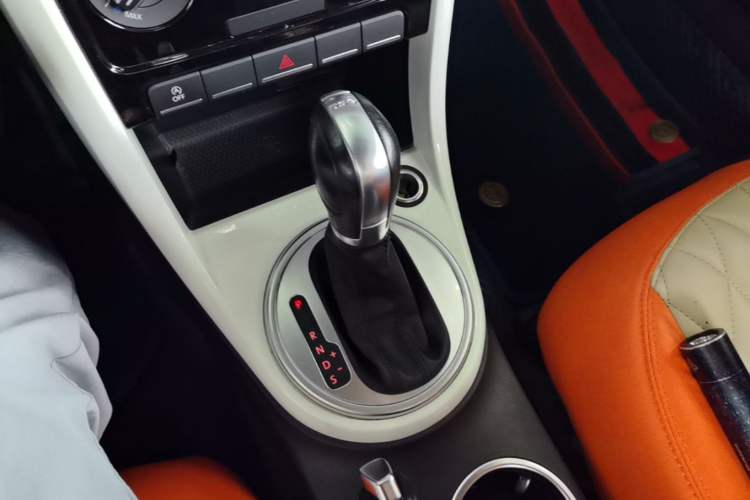Used Volkswagen Beetle 2017 180TSI Yile Edition Gear Lever