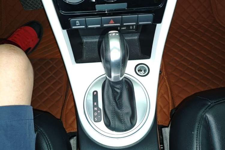 Used Volkswagen Beetle 2017 180TSI Yile Edition Gear Lever