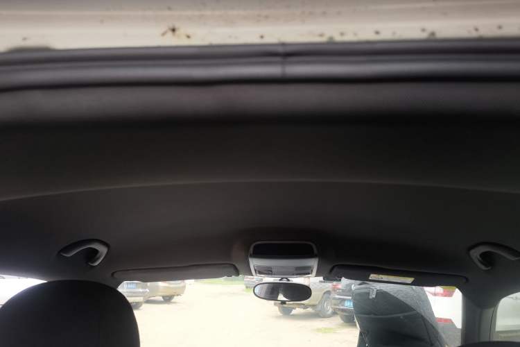 Used Volkswagen Beetle 2017 180TSI Yile Edition Headliner