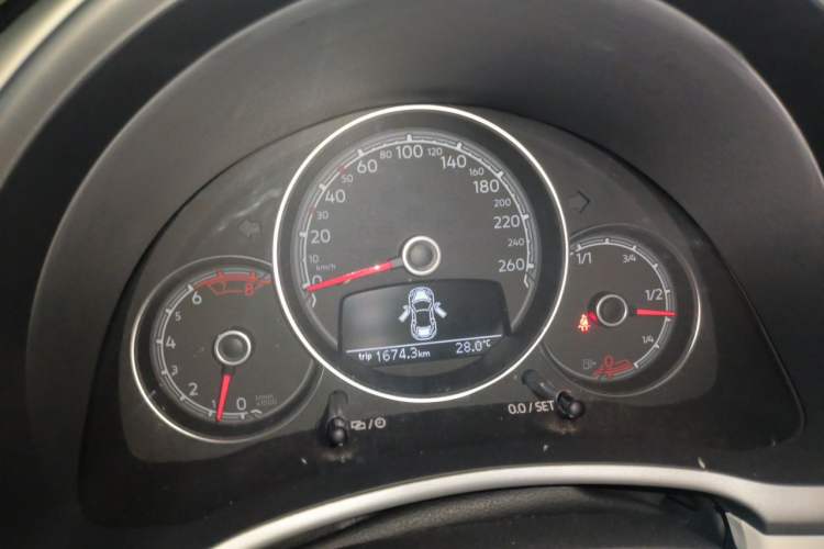 Used Volkswagen Beetle 2017 180TSI Yile Edition Instrument Cluster