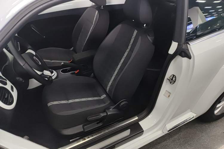Used Volkswagen Beetle 2017 180TSI Yile Edition Interior 1