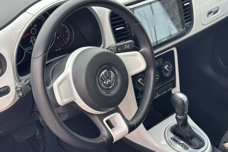 Used Volkswagen Beetle 2017 180TSI Shangle Edition Interior 2