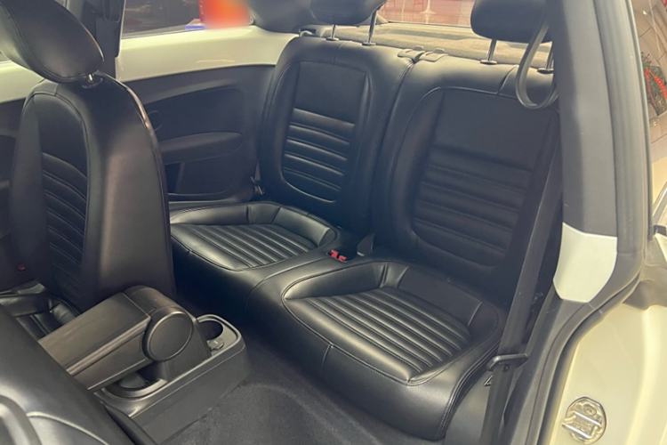 Used Volkswagen Beetle 2017 180TSI Yile Edition Interior 3