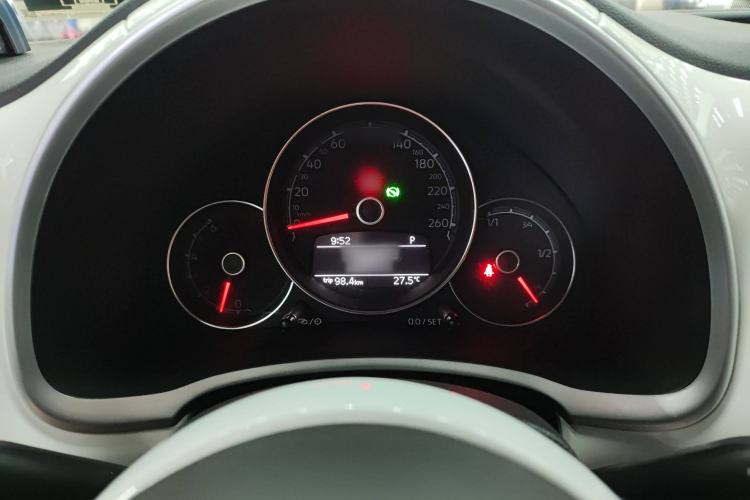 Used Volkswagen Beetle 2017 180TSI Yile Edition Interior 4
