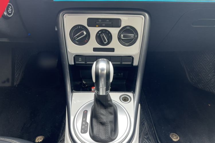Used Volkswagen Beetle 2017 180TSI Yile Edition Interior 5