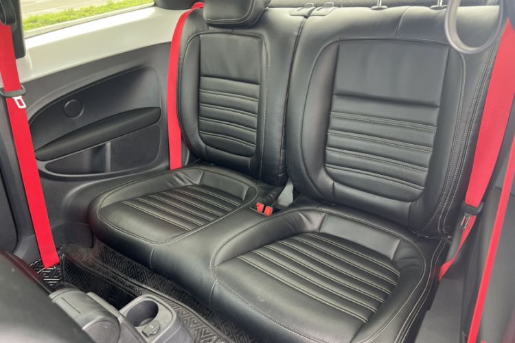 Used Volkswagen Beetle 2017 180TSI Yile Edition Interior 6
