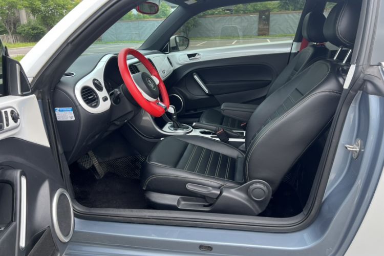 Used Volkswagen Beetle 2017 180TSI Yile Edition Interior 8