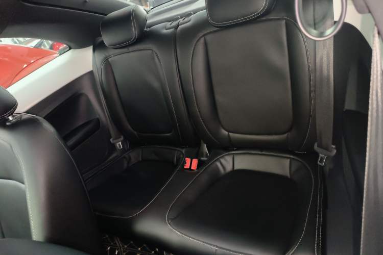 Used Volkswagen Beetle 2017 180TSI Shangle Edition Left Rear Seat