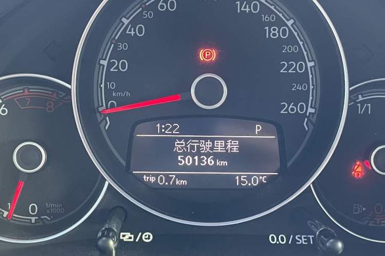 Used Volkswagen Beetle 2017 180TSI Shangle Edition Odometer Close Up