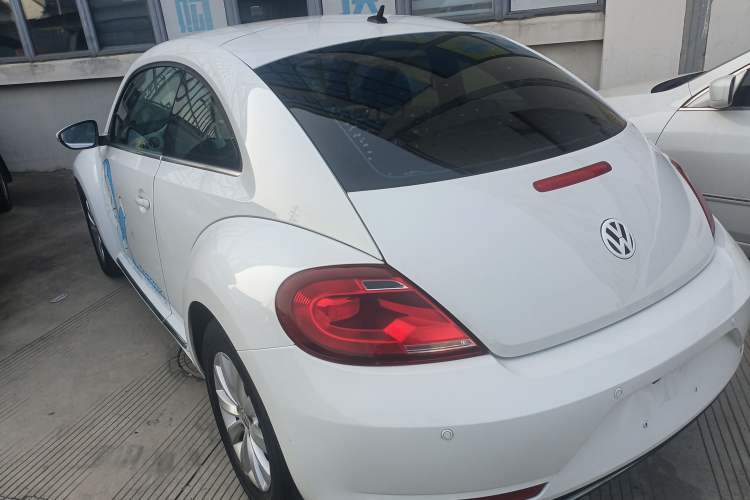 Used Volkswagen Beetle 2017 180TSI Yile Edition Rear Left 45 Deg