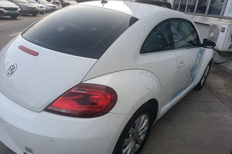 Used Volkswagen Beetle 2017 180TSI Yile Edition Rear Right 45 Deg