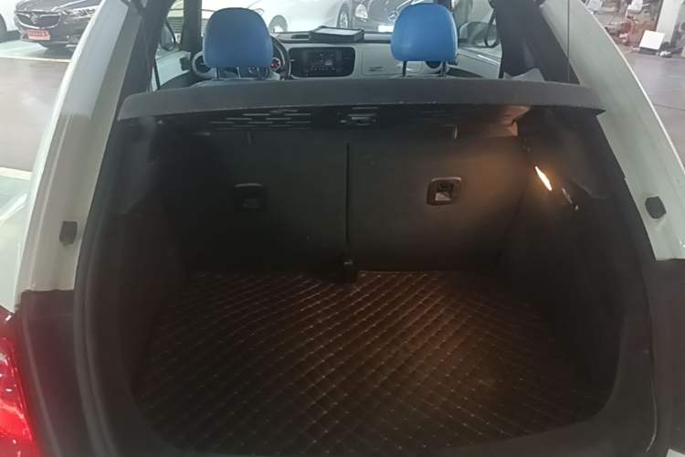 Used Volkswagen Beetle 2017 180TSI Yile Edition Trunk