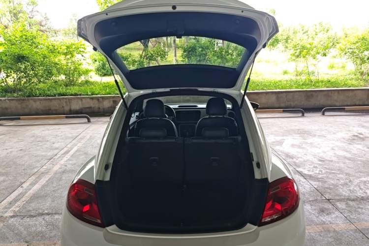 Used Volkswagen Beetle 2017 180TSI Yile Edition Trunk
