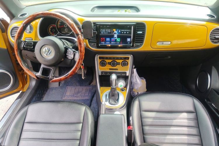 Used Volkswagen Beetle 2017 280TSI Dune Off-Road Edition Center Console