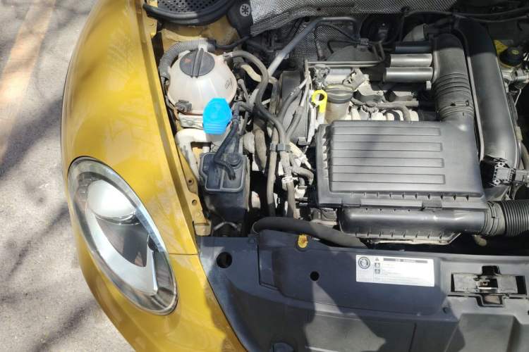 Used Volkswagen Beetle 2017 280TSI Dune Off-Road Edition Engine Bay Right