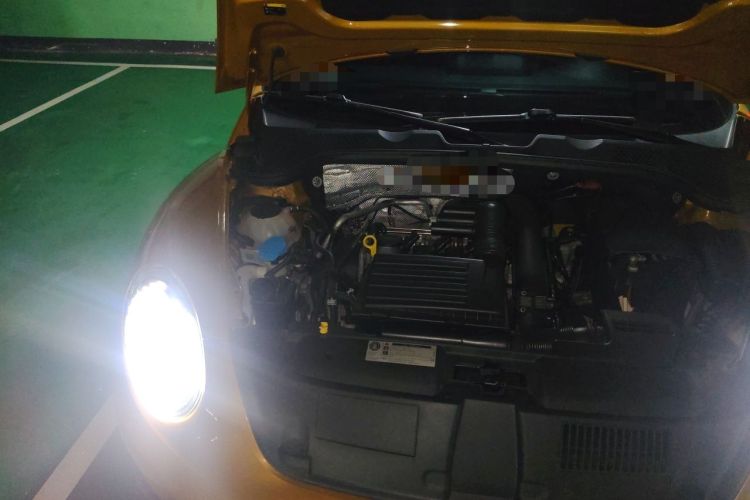 Used Volkswagen Beetle 2017 280TSI Dune Off-Road Edition Engine Bay Right
