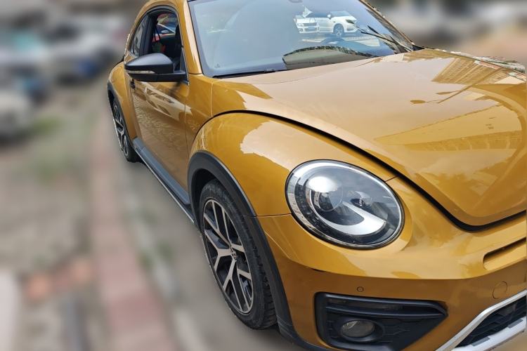Used Volkswagen Beetle 2017 280TSI Dune Off-Road Edition Front Right 45 Deg