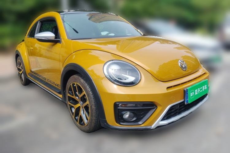 Used Volkswagen Beetle 2017 280TSI Dune Off-Road Edition Front Right 45 Deg