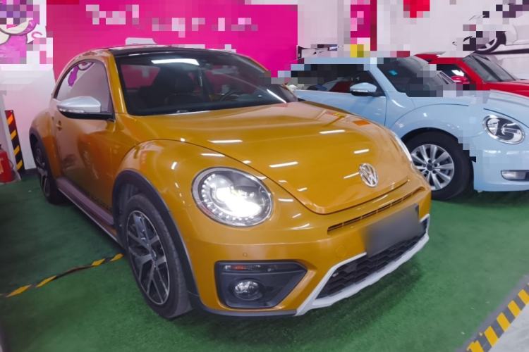 Used Volkswagen Beetle 2017 180TSI Dune Off-Road Edition Front Right 45 Deg