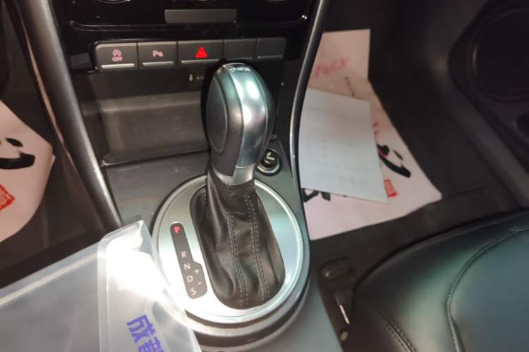 Used Volkswagen Beetle 2017 180TSI Dune Off-Road Edition Gear Lever