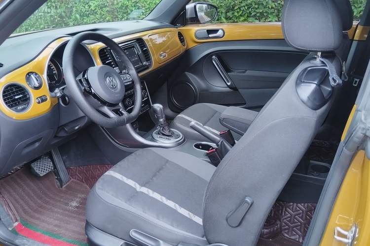 Used Volkswagen Beetle 2017 280TSI Dune Off-Road Edition Interior 3