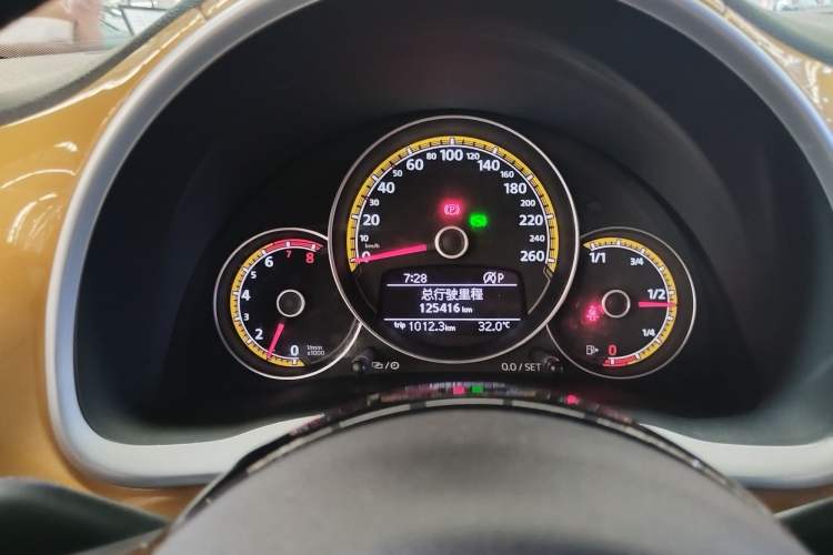 Used Volkswagen Beetle 2017 280TSI Dune Off-Road Edition Odometer Close Up