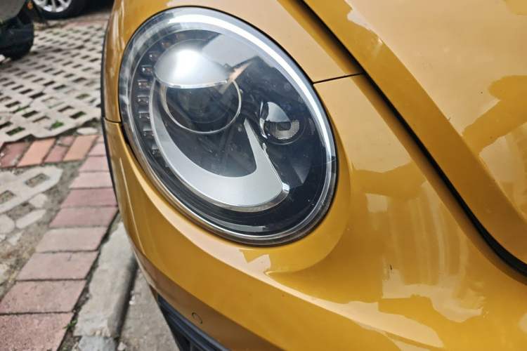 Used Volkswagen Beetle 2017 280TSI Dune Off-Road Edition Right Front Headlight
