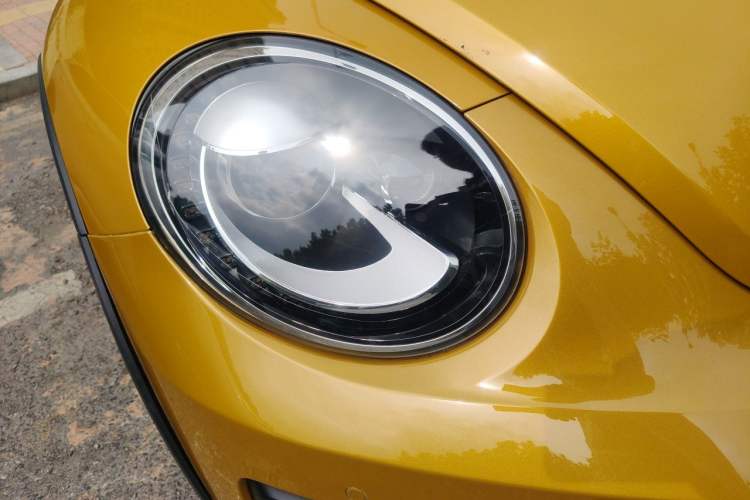 Used Volkswagen Beetle 2017 280TSI Dune Off-Road Edition Right Front Headlight
