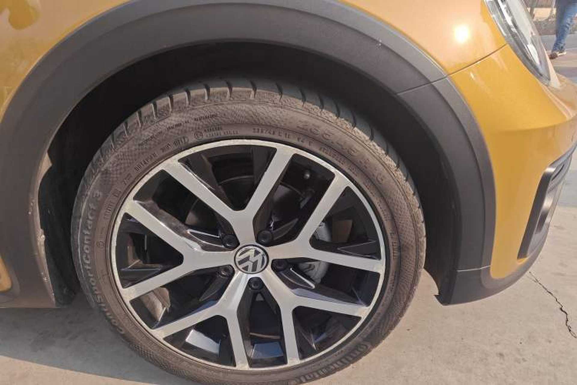 Used Volkswagen Beetle 2017 180TSI Dune Off-Road Edition Right Front Wheel Hub