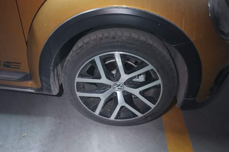 Used Volkswagen Beetle 2017 180TSI Dune Off-Road Edition Right Front Wheel Hub