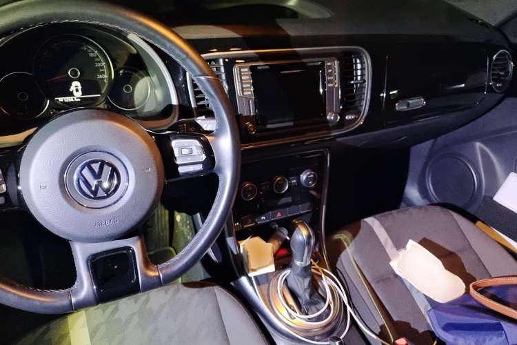 Used Volkswagen Beetle 2018 280TSI Zongle Model Center Console
