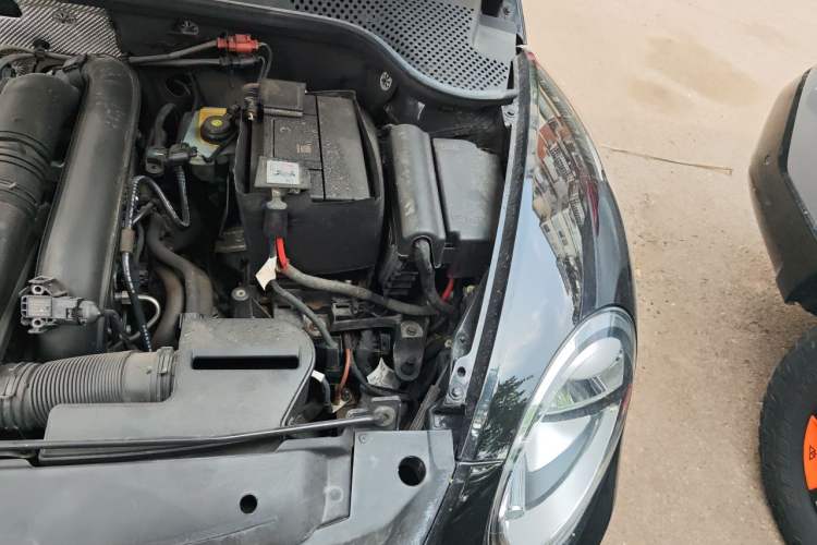 Used Volkswagen Beetle 2018 180TSI Yile Model Engine Bay Left