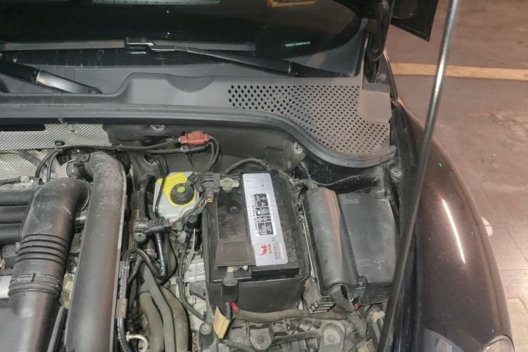 Used Volkswagen Beetle 2018 280TSI Zongle Model Engine Bay Left