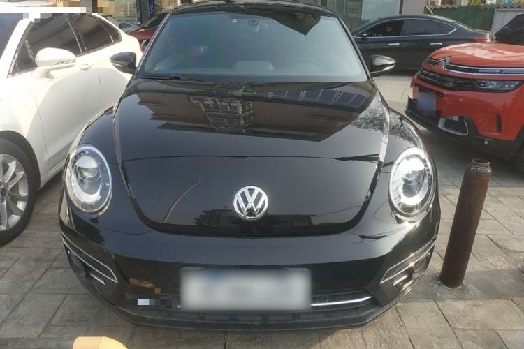 Used Volkswagen Beetle 2018 180TSI Joyful Orange Edition Front