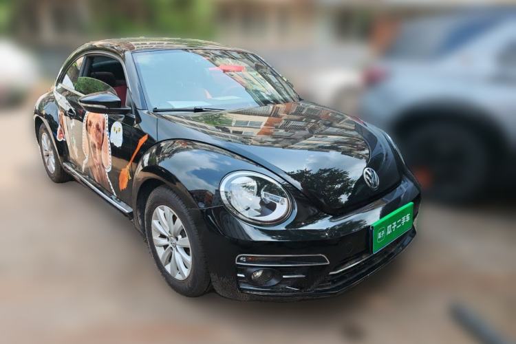 Used Volkswagen Beetle 2018 180TSI Yile Model Front Right 45 Deg
