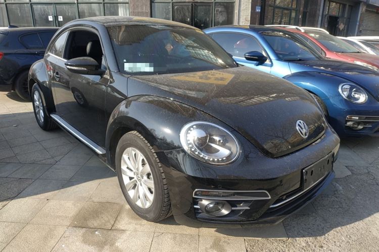 Used Volkswagen Beetle 2018 180TSI Yile Model Front Right 45 Deg