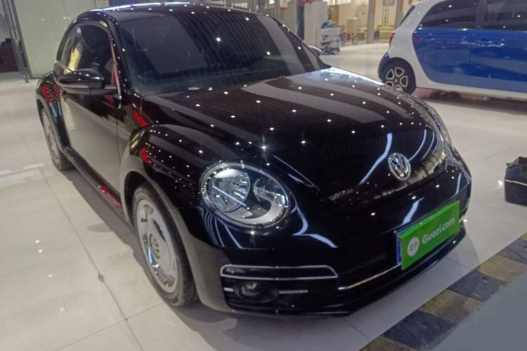 Used Volkswagen Beetle 2018 180TSI Yile Model Front Right 45 Deg