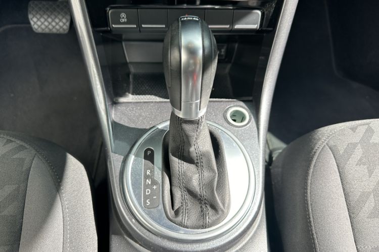Used Volkswagen Beetle 2018 180TSI Yile Model Gear Lever