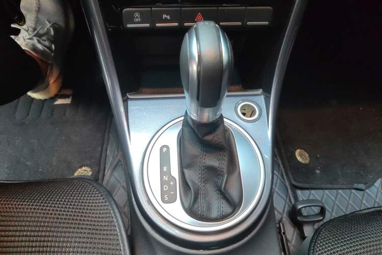 Used Volkswagen Beetle 2018 280TSI Zongle Model Gear Lever