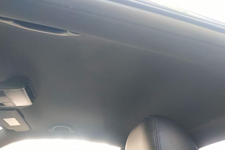 Used Volkswagen Beetle 2018 180TSI Yile Model Headliner