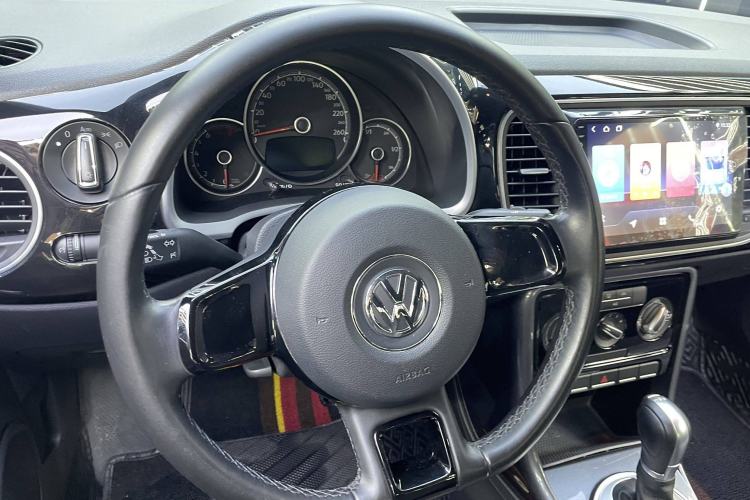 Used Volkswagen Beetle 2018 180TSI Yile Model Interior 3