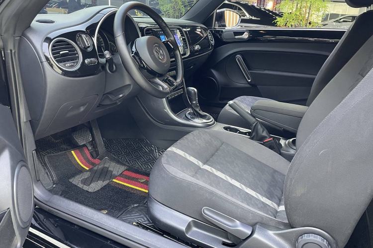 Used Volkswagen Beetle 2018 180TSI Yile Model Interior 4