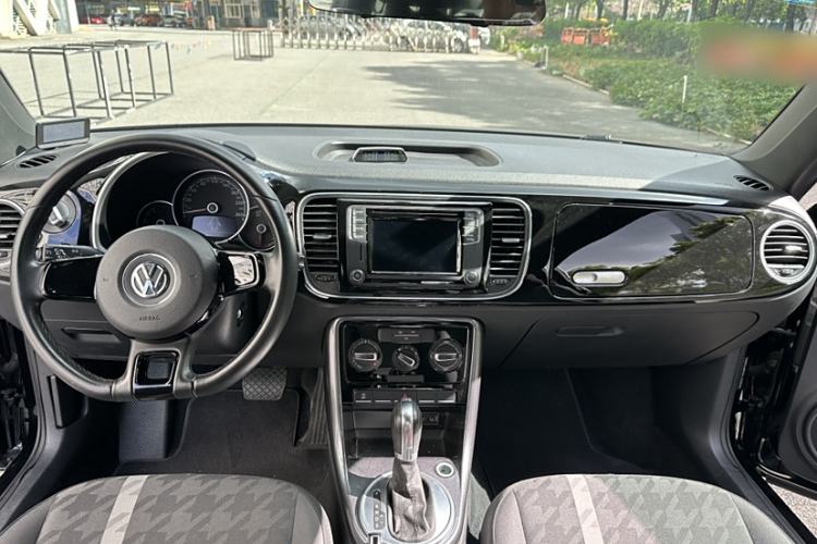 Used Volkswagen Beetle 2018 180TSI Yile Model Interior 5