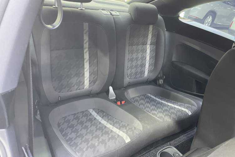 Used Volkswagen Beetle 2018 180TSI Yile Model Interior 8
