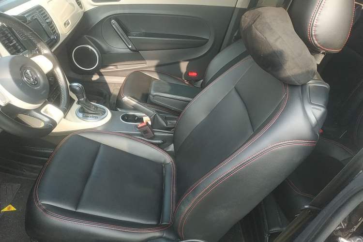 Used Volkswagen Beetle 2018 180TSI Joyful Orange Edition Left Front Seat