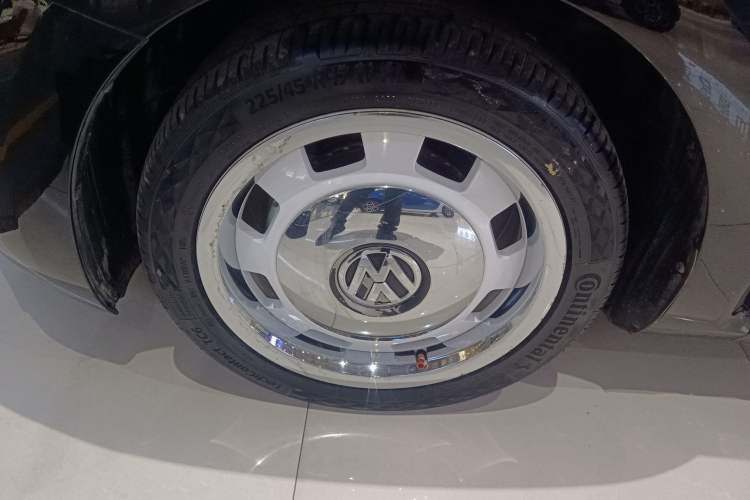Used Volkswagen Beetle 2018 180TSI Yile Model Left Front Wheel Hub