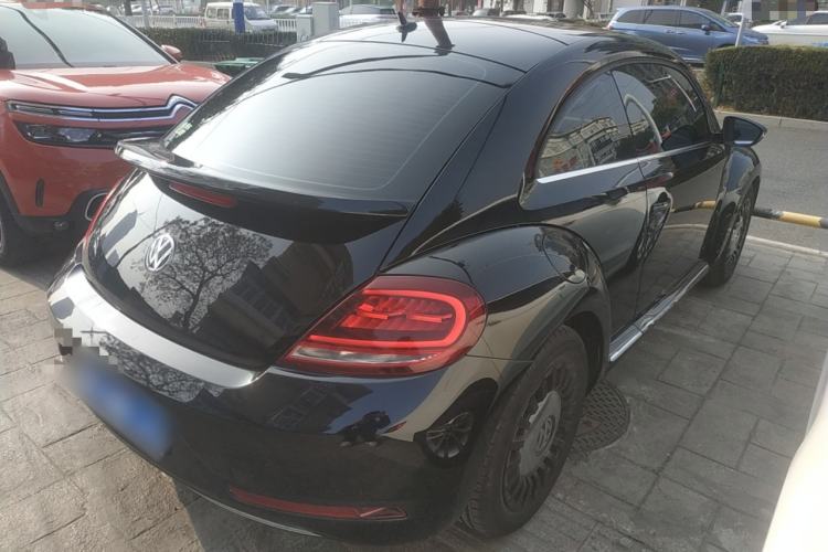 Used Volkswagen Beetle 2018 180TSI Joyful Orange Edition Rear Right 45 Deg