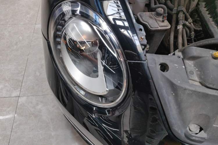 Used Volkswagen Beetle 2018 280TSI Zongle Model Right Front Headlight